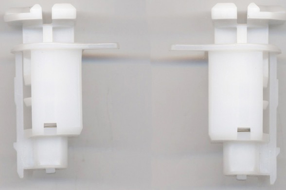 日立ハウステック　浴室折戸　戸車(上部)　(左右縦框の上端部)DM60-PT1603