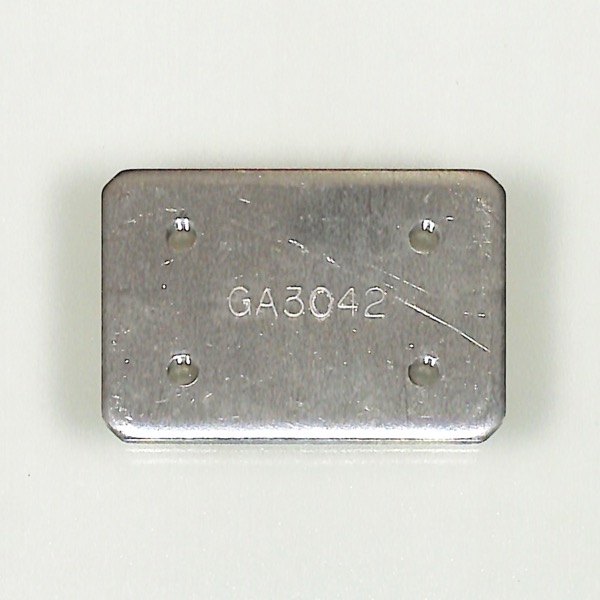 丁番裏板　GA3042-00　1ヶ　色 : NA　GA3042　刻印 : GA3042