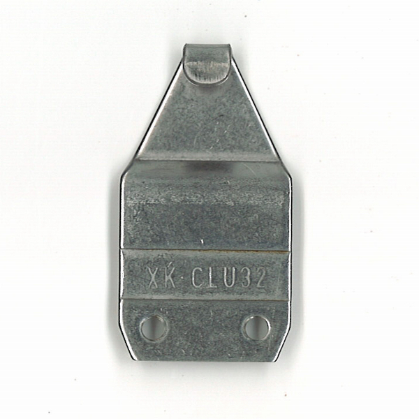 住宅用クレセント受け　刻印 : XK-CLU32　ビスピッチ:15mm　SVD342S01(A8CLU32)