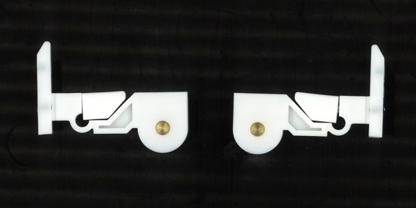 エクセル用パネル網戸　戸車　左右セット　(PI01007-8)　SYHOEME112WS　戸車径 : 10mm(真鍮)