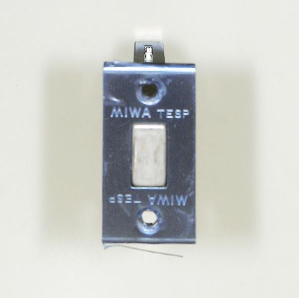 補助錠ケース本体　バックセット : 64mm　現物表記:MIWA TESP　YSHH-J-0152